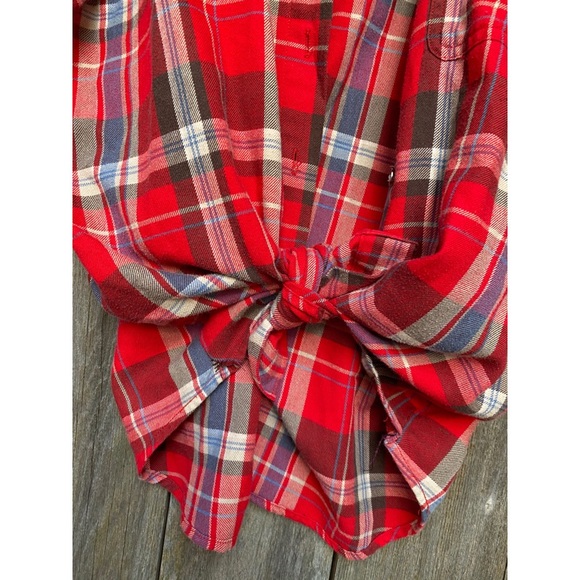 VINTAGE cherry red button down plaid - Picture 4 of 5